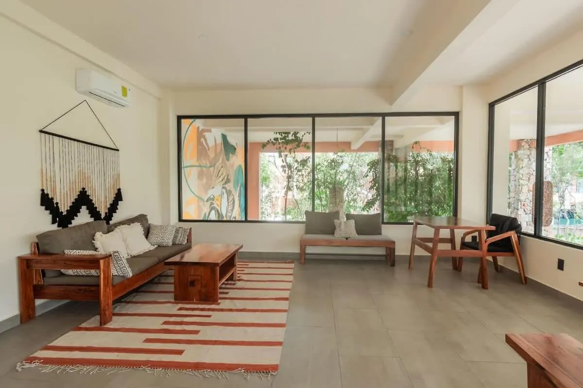 Stylish Duplex Lower Level 2-Br Wifi Pool Gym Tulum Apartment