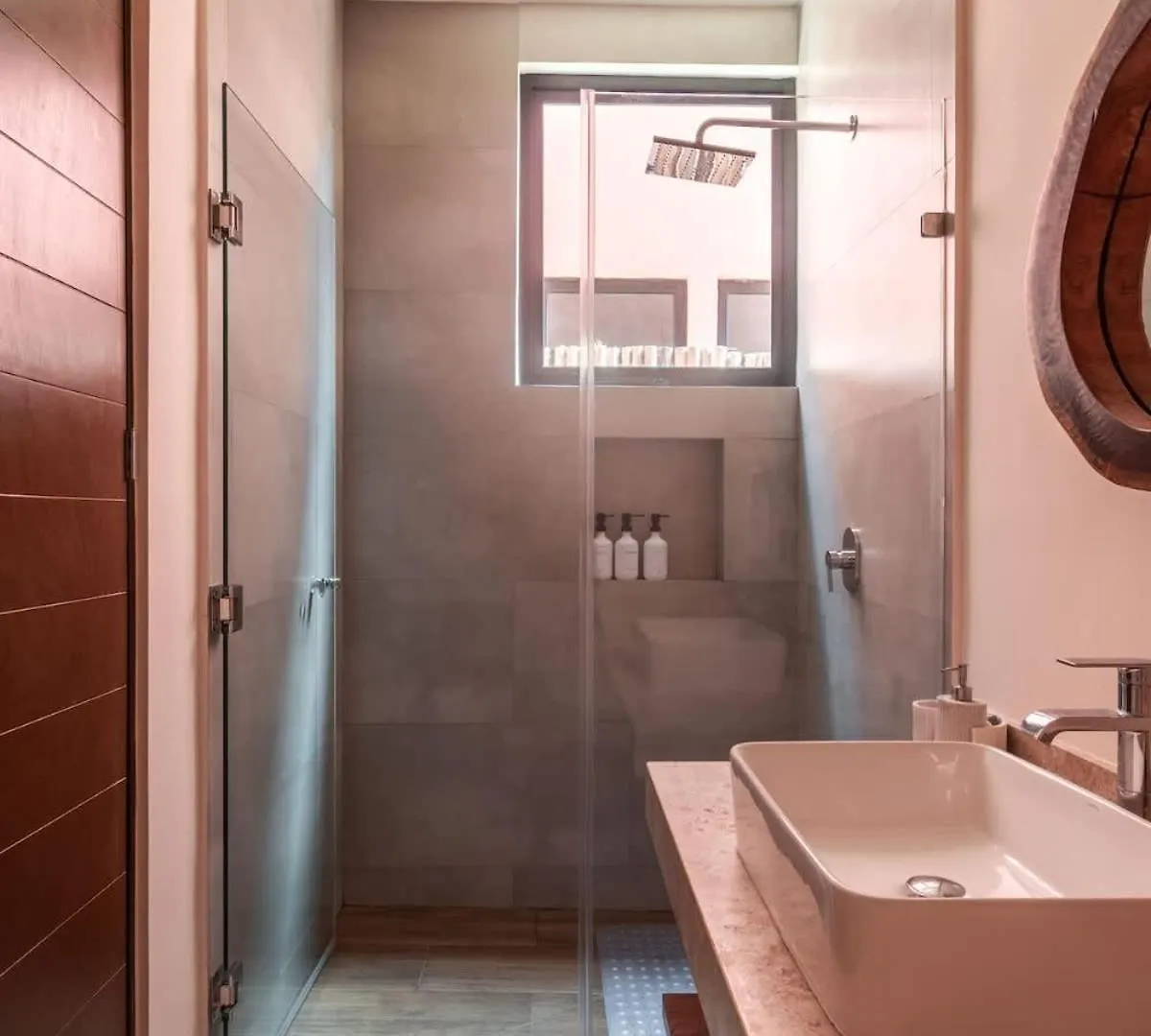 Stylish Duplex Lower Level 2-Br Wifi Pool Gym Tulum Apartment