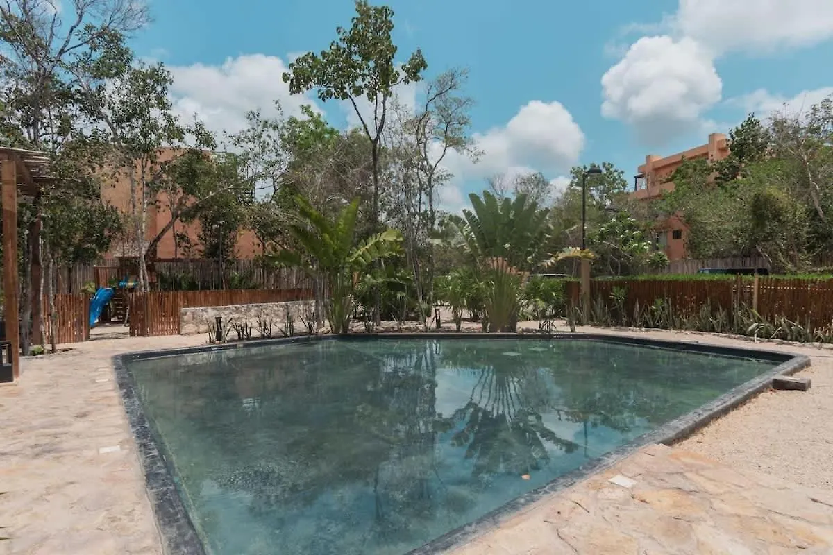 Stylish Duplex Lower Level 2-Br Wifi Pool Gym Tulum Mexico